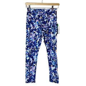 Gaiam purple capri leggings with pockets XS